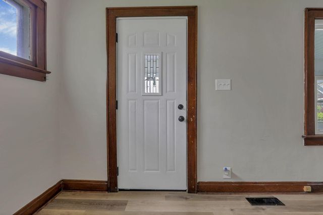 1376 Wilson Avenue, Columbus, OH 43206