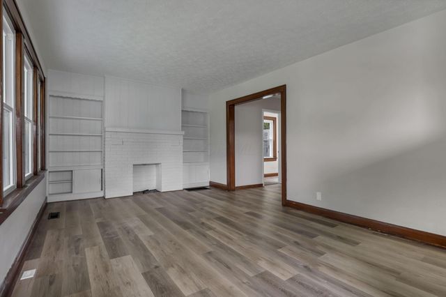 1376 Wilson Avenue, Columbus, OH 43206