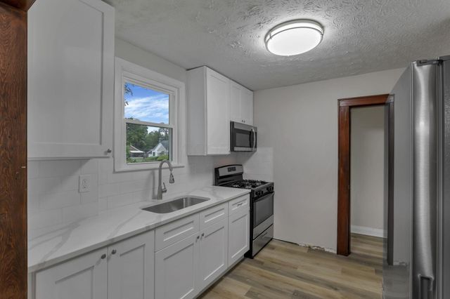 1376 Wilson Avenue, Columbus, OH 43206