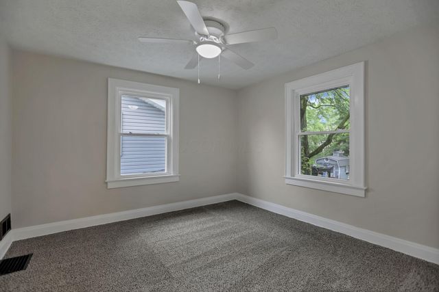 1376 Wilson Avenue, Columbus, OH 43206
