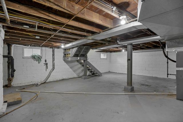 1376 Wilson Avenue, Columbus, OH 43206