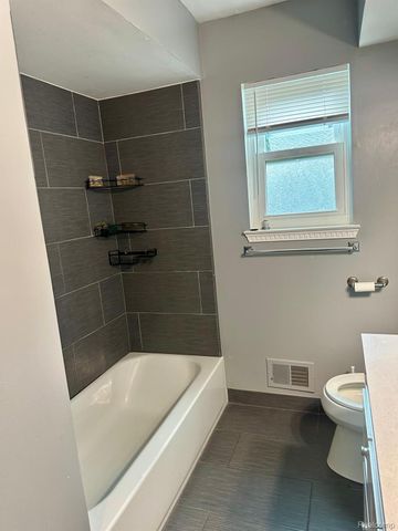 3432 CONE Avenue, Rochester Hills, MI 48309