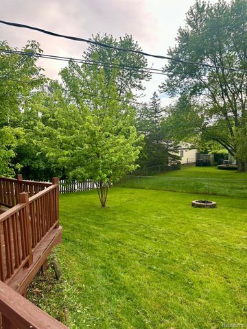 3432 CONE Avenue, Rochester Hills, MI 48309