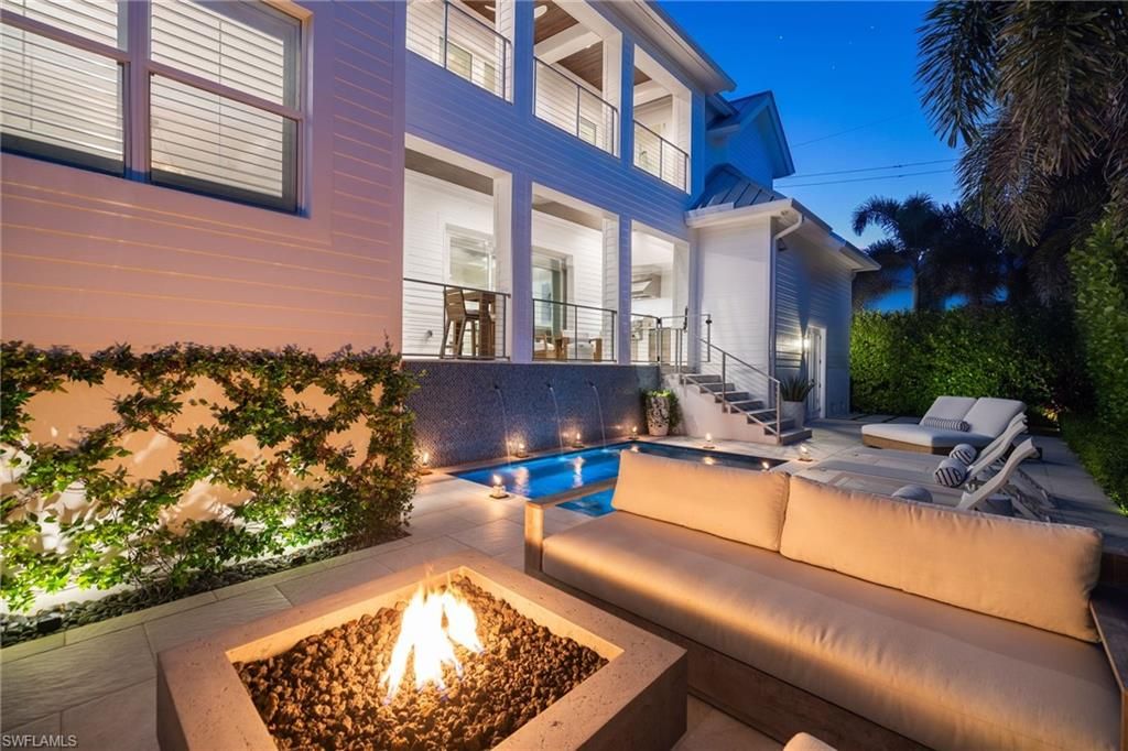 950 8th ST S, NAPLES, FL 34102 — photo 2