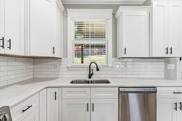 315 Windy Hill Drive, Rocky Face, GA 30740