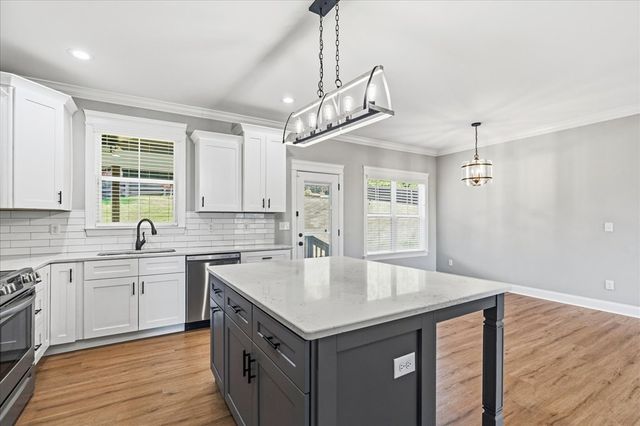 315 Windy Hill Drive, Rocky Face, GA 30740