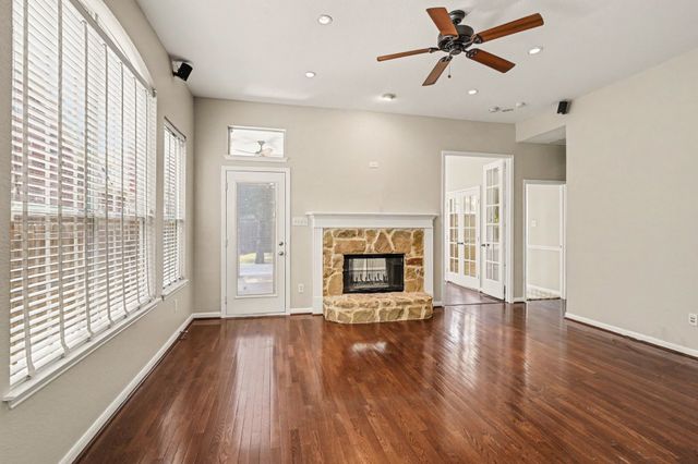 9805 Lacey Lane, Fort Worth, TX 76244