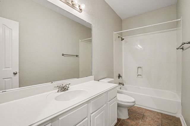9805 Lacey Lane, Fort Worth, TX 76244
