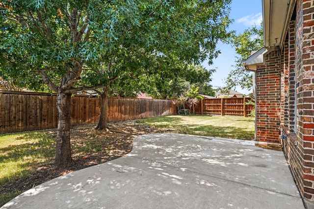 9805 Lacey Lane, Fort Worth, TX 76244