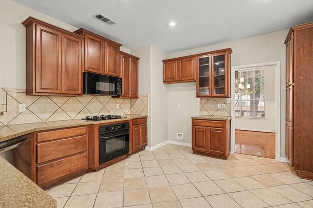 9805 Lacey Lane, Fort Worth, TX 76244