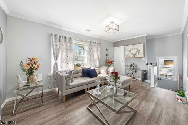 317 Drake Ave, Roselle Boro, NJ 07203