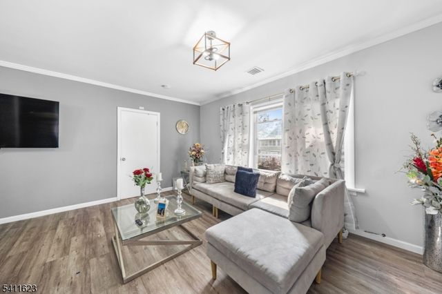 317 Drake Ave, Roselle Boro, NJ 07203