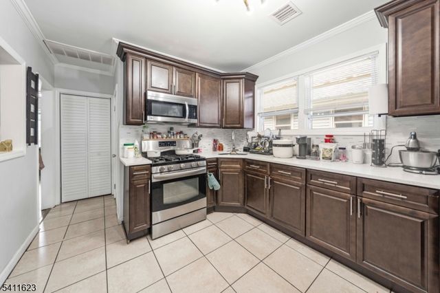 317 Drake Ave, Roselle Boro, NJ 07203