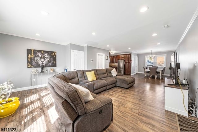 317 Drake Ave, Roselle Boro, NJ 07203