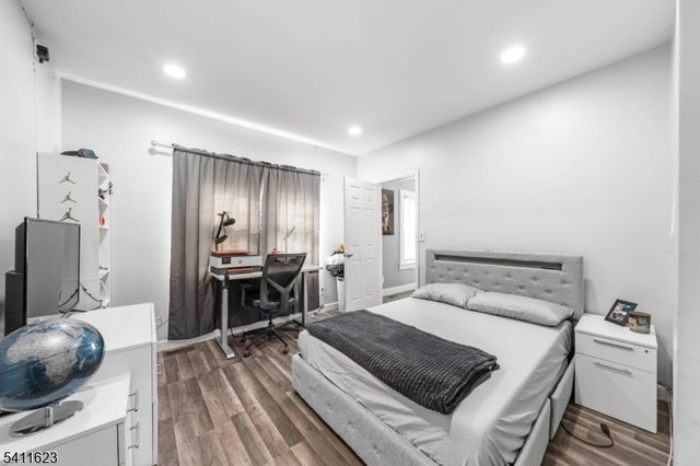 317 Drake Ave, Roselle Boro, NJ 07203