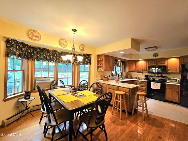 7 Pond Hollow Road, Sand Lake, NY 12018