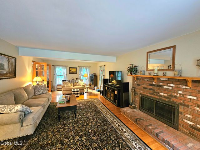 7 Pond Hollow Road, Sand Lake, NY 12018