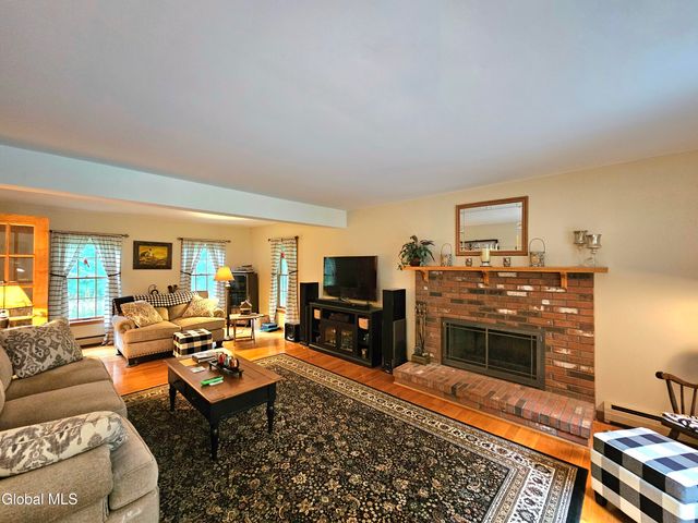 7 Pond Hollow Road, Sand Lake, NY 12018