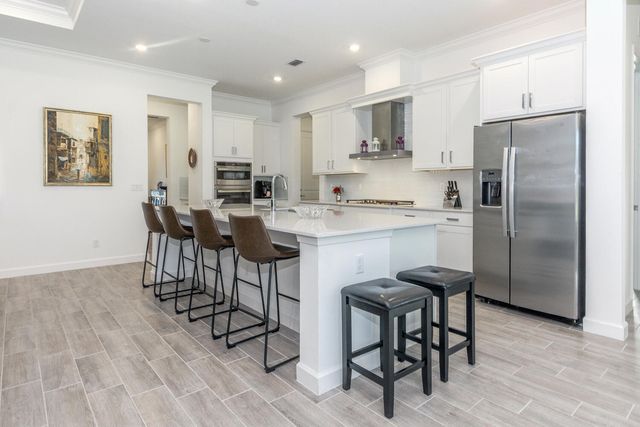 714 Hookline Circle, Loxahatchee, FL 33470