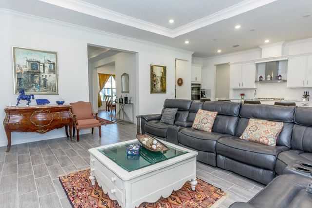 714 Hookline Circle, Loxahatchee, FL 33470