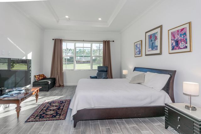 714 Hookline Circle, Loxahatchee, FL 33470