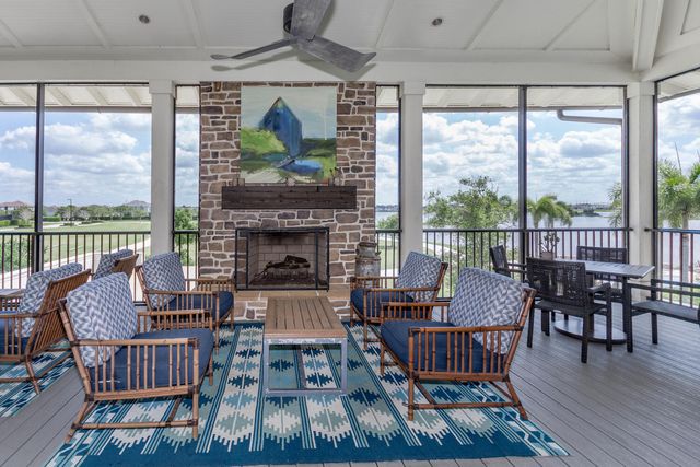 714 Hookline Circle, Loxahatchee, FL 33470