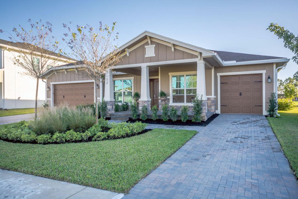 714 Hookline Circle, Loxahatchee, FL 33470