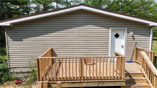 3467 Douthett Dr, Shenango, PA 16134