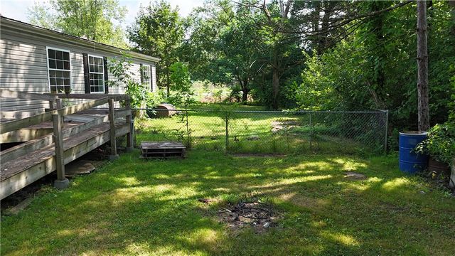 3467 Douthett Dr, Shenango, PA 16134