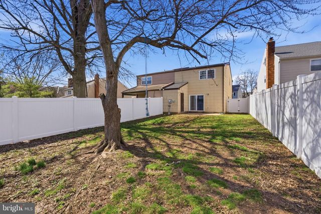 121 BRAITHWAITE LN, Quakertown, PA 18951