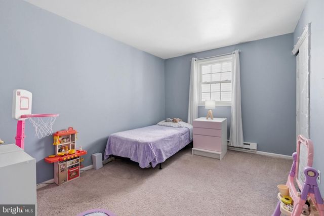 121 BRAITHWAITE LN, Quakertown, PA 18951