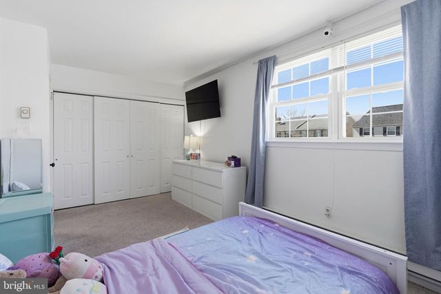 121 BRAITHWAITE LN, Quakertown, PA 18951