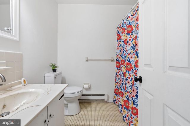 121 BRAITHWAITE LN, Quakertown, PA 18951