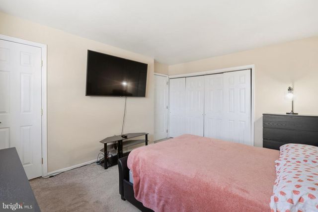 121 BRAITHWAITE LN, Quakertown, PA 18951