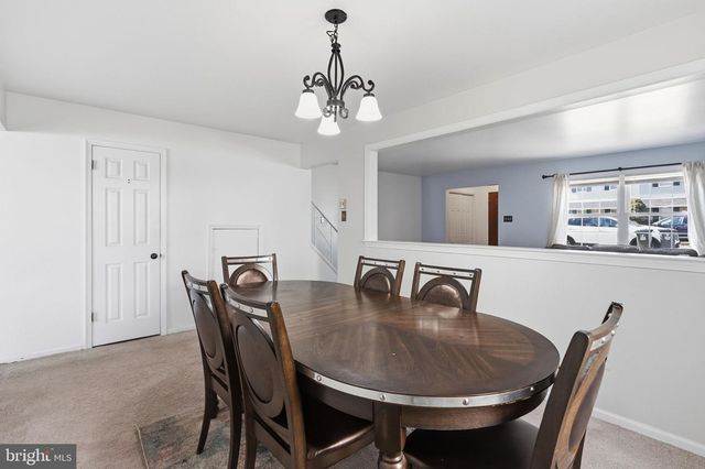 121 BRAITHWAITE LN, Quakertown, PA 18951