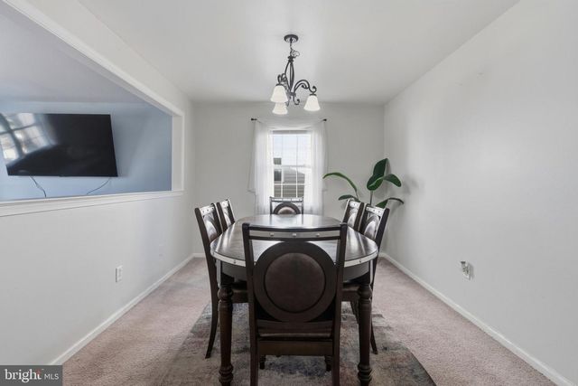 121 BRAITHWAITE LN, Quakertown, PA 18951