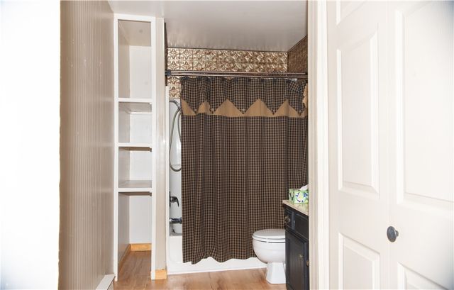 664 E Greene St, Waynesburg, PA 15370