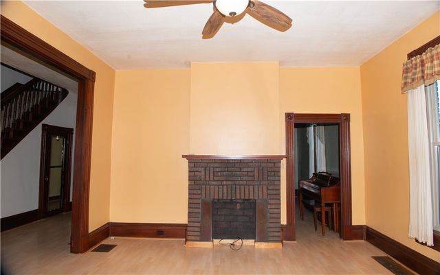 664 E Greene St, Waynesburg, PA 15370