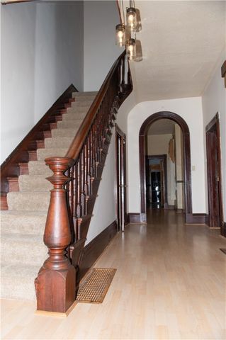 664 E Greene St, Waynesburg, PA 15370