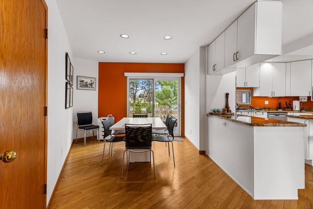 2402 N Nottingham Court, Champaign, IL 61821