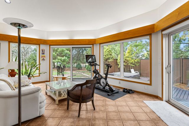 2402 N Nottingham Court, Champaign, IL 61821