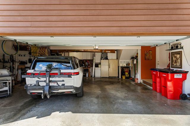 2402 N Nottingham Court, Champaign, IL 61821