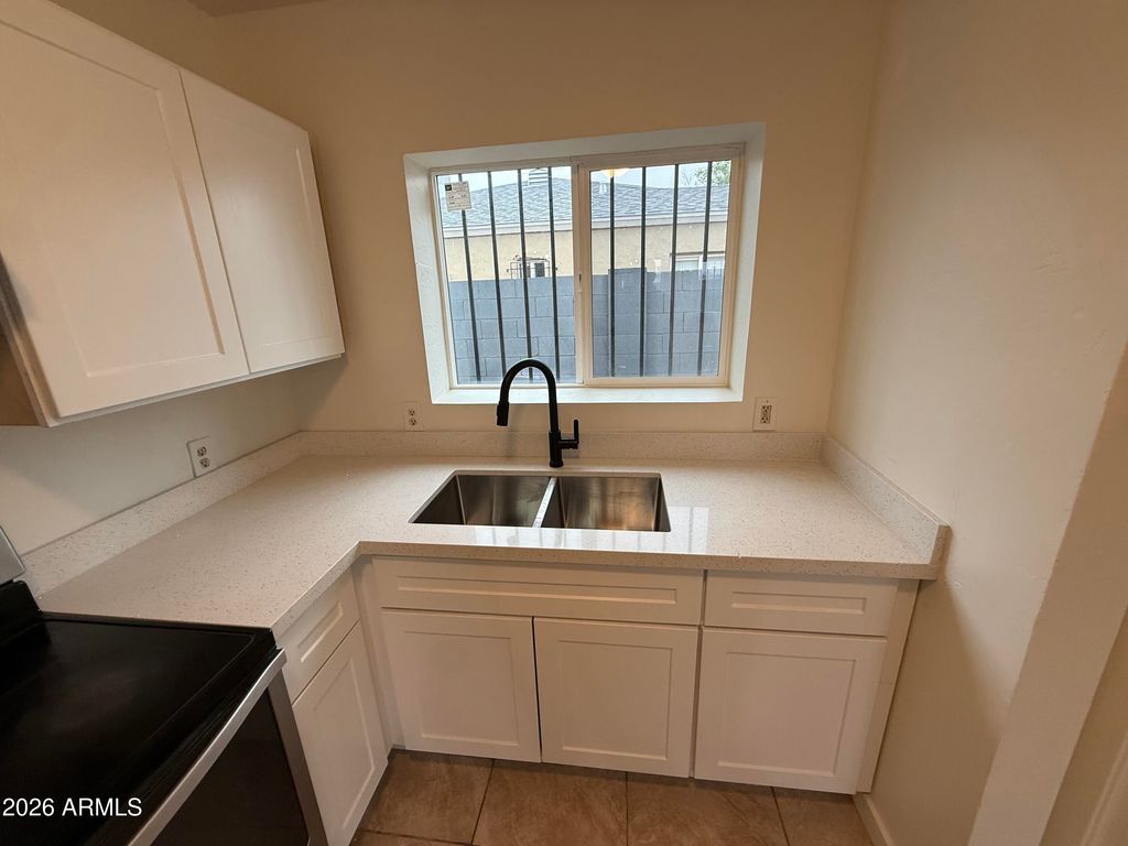 2325 E ROOSEVELT Street, Phoenix, AZ 85006 — photo 3