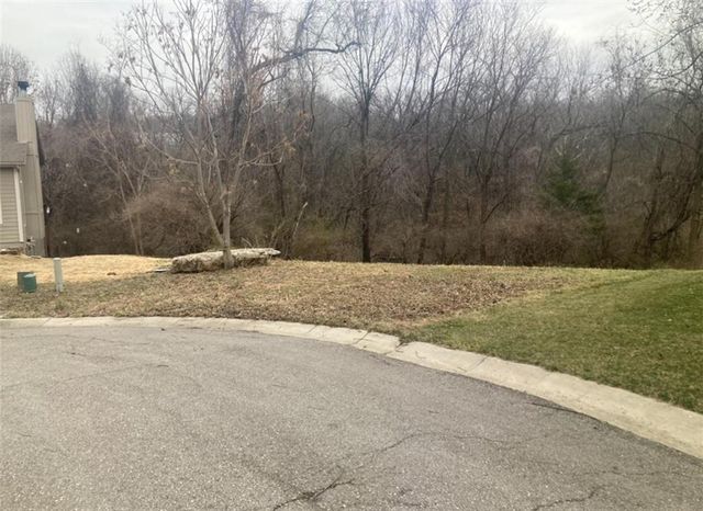 4205 S Shrank Court, Independence, MO 64055