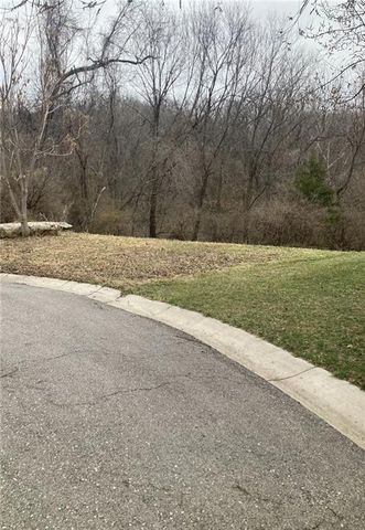 4205 S Shrank Court, Independence, MO 64055