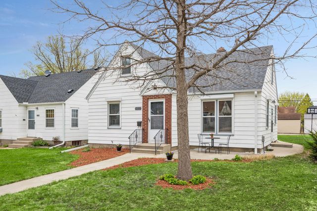 5525 26th Avenue S, Minneapolis, MN 55417