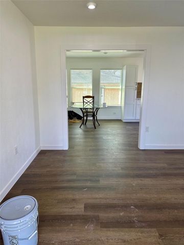 102 Georgia Street, Houston, TX 77029