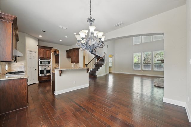 3060 England Parkway, Grand Prairie, TX 75054
