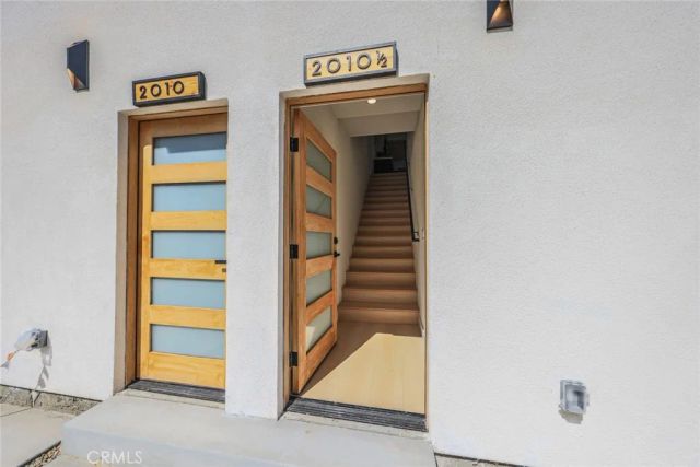 2012 Dunsmuir Avenue B, Los Angeles, CA 90016