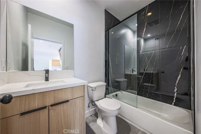 2012 Dunsmuir Avenue B, Los Angeles, CA 90016